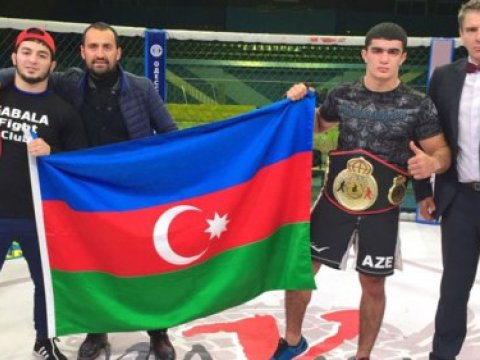  İdmançımız qaydasız döyüşdə birinci oldu  