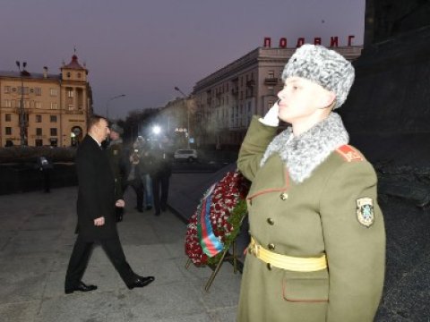 İlham Əliyev “Qələbə” meydanında – FOTO 