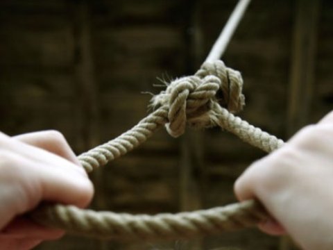  Ermənistanda məhbus özünü asdı