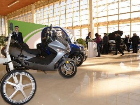 “GreenCar”ın nəqliyyat vasitələri “BakuTel 2015” sərgisində - FOTO