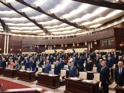 Milli Məclis bu gün toplanır - 7 məsələyə baxılacaq - SİYAHI