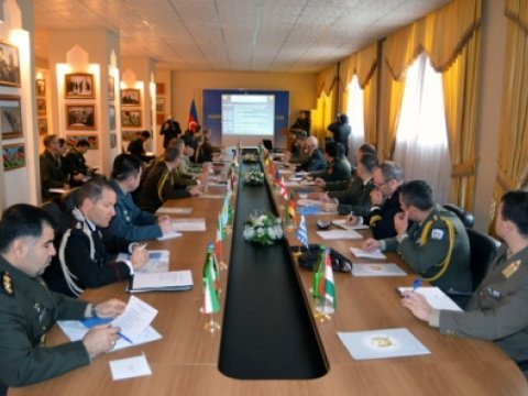Azərbaycandakı hərbi attaşelər üçün toplantı keçirilib