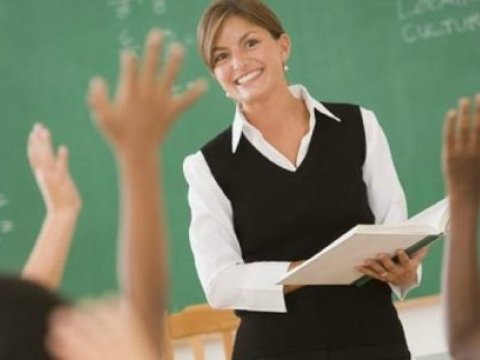 “Müəllimlik yer üzündə ən şərəfli peşədir!”