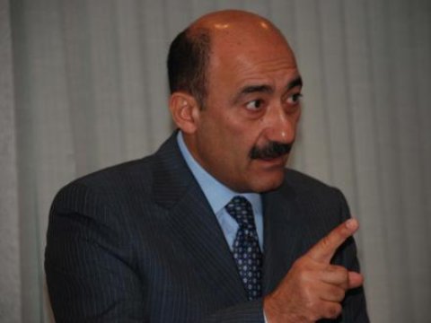 Azərbaycan Xalça Muzeyinin direktoru və baş mühasibi cəzalandırıldı