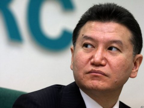 Dünya Şahmat Federsiyasının prezidenti istefa verdi 