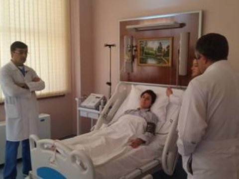 Azərbaycanda ilk dəfə hamilə qadının ürəyində əməliyyat edildi - FOTO