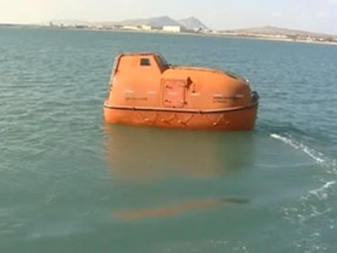  “Günəşli“ yatağındakı xilasedici qayıq  - Video  