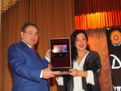 Türkiyənin tanınmış aktrisası BDU-da - FOTOLAR