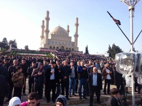 Dini Komitədən Nardaran məscidinin bağlanmasına dair AÇIQLAMA