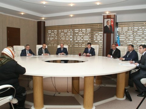 Kərəm Həsənov Neftçalada vətəndaşların problemlərini dinləyib