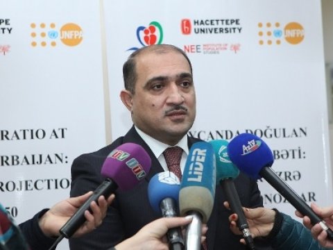 Azərbaycanda hər 100 doğulan qıza 117 oğlan düşür