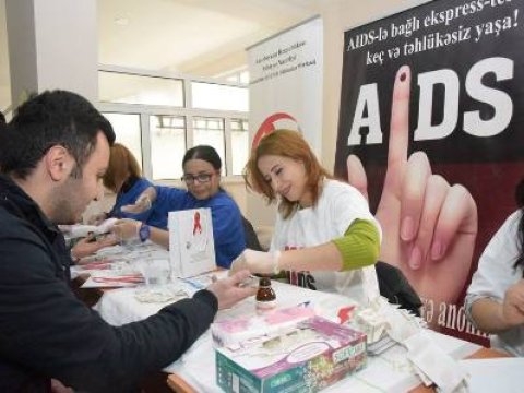 Tibb Universitetinin tələbələri bu virusa görə yoxlandılar - FOTO