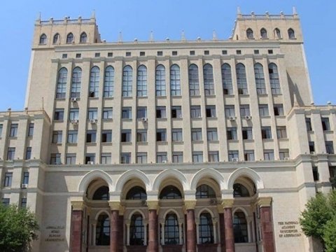 Akademiyanın direktorsuz institutları - SİYAHI