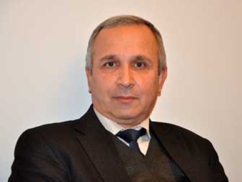 Rza Diqqəti, Ara Gülər və Qafar Çaxmaqlı