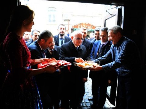 Türkiyə parlamentinin sədri İçərişəhərdə - FOTO 