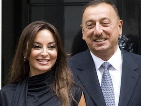 Prezident və xanımı  2015-ci ilin idman yekunlarına həsr olunan mərasimdə