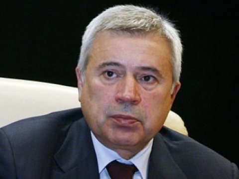  “Neftin qiyməti 50 dollardan çox olacaq” - Vahid Ələkbərov  