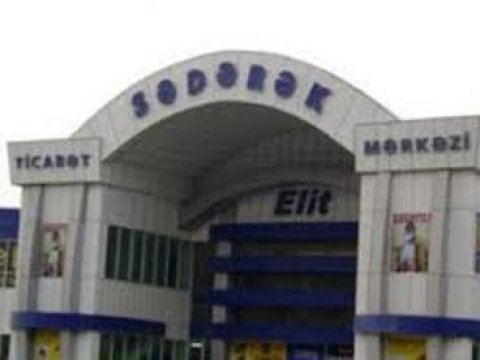  Qafqazın ən böyük ticarət mərkəzi çökür -Video 