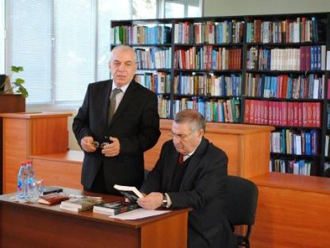 Sovet imperiyasını ifşa edən əməkdar jurnalistlə görüş oldu - FOTOLAR