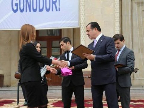 Gəncədə 1000 nəfər Qarabağ əlilinə bayram sovqatı verilib - FOTO