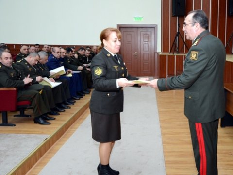 500 nəfərə yaxın hərbçi ailəsinə mənzil verildi