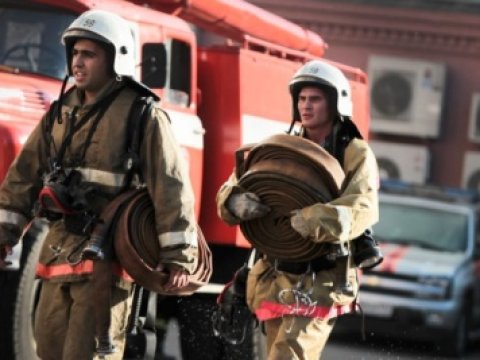 Abşeronda  bina yandı: 15 nəfər təxliyə olundu