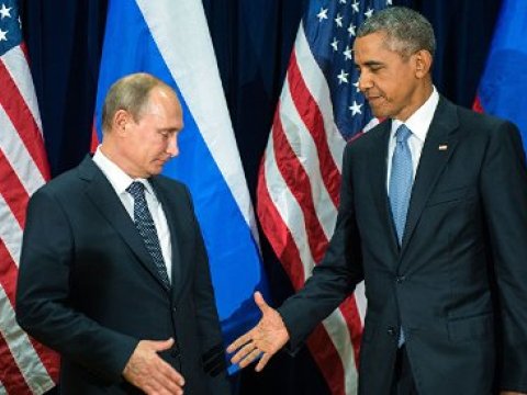 Putin Obama ilə müzakirə apardı 