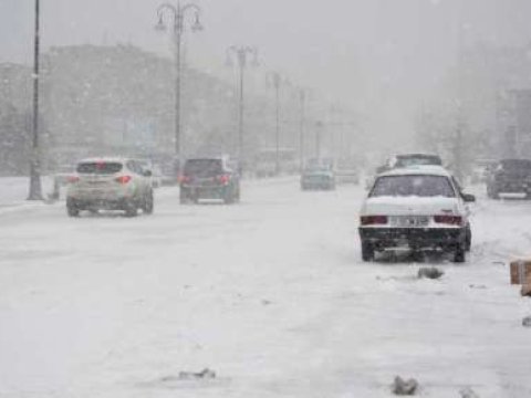 XƏBƏRDARLIQ: Bakıya qar yağacaq, yollar buz bağlayacaq