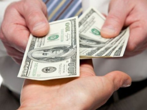 Şəkidə valyuta alverçiləri cəzalandırıldı 