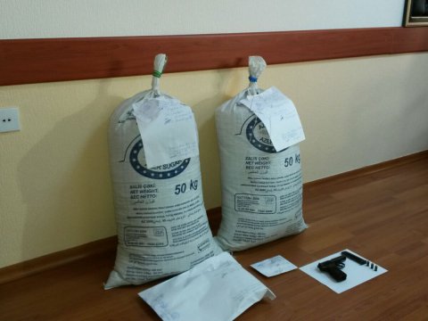 Gəncədə silah-sürsat tapılıb - FOTO