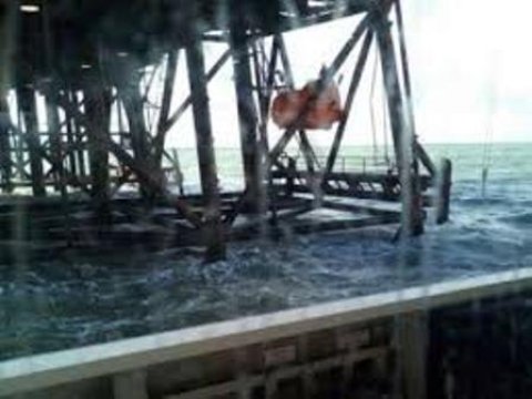  Türkmənistanda tapılan neftçilərin nəşləri Vətənə gətirilib 