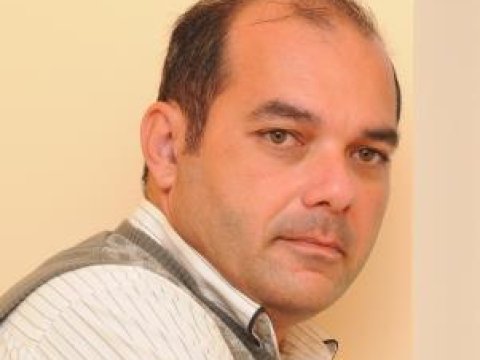 Kənan Hacı: “Yaşadığım evdə sağlam adam da xəstə olar”