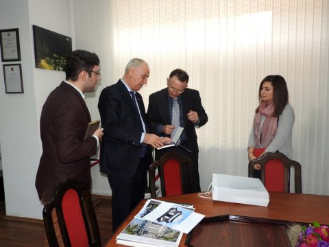 İsrailin Azərbaycandakı səfiri AzərTAc-ın baş direktoru ilə görüşüb - FOTO