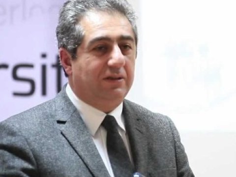 Qubad İbadoğlu ölkəni tərk etdi