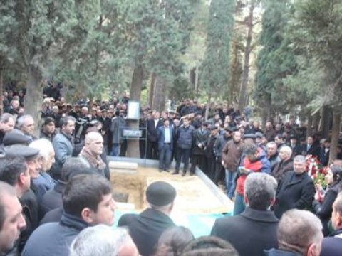 “Zəlimxan Yaqub axirət dünyasına gözü-könlü tox getdi” - REPORTAJ 