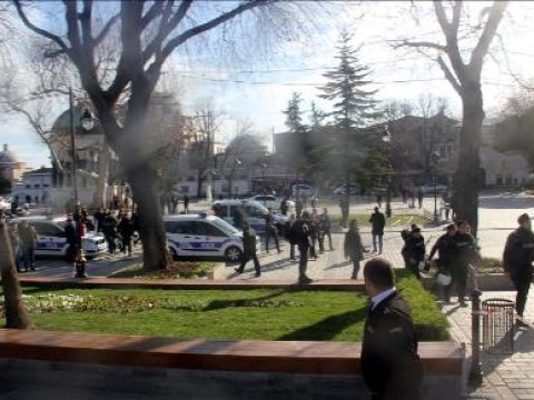 İstanbuldakı partlayışda 10 nəfər ölüb 