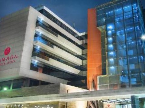 “Ramada Hotel & Svits Baku” otelindən ŞİKAYƏT var