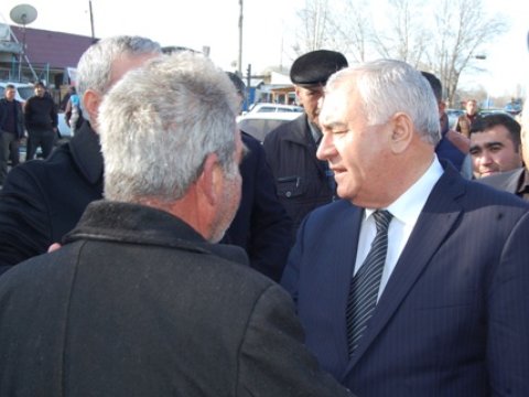 İcra başçısı süni qiymət artımı ilə bağlı reydlərə çıxdı