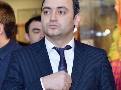 ANS baş redaktoru məhkəməyə verdi 