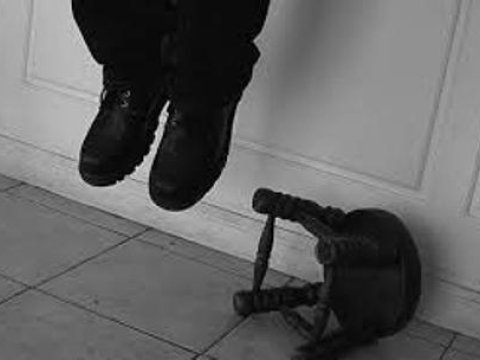  Şəkidə iki uşaq atası özünü asıb 