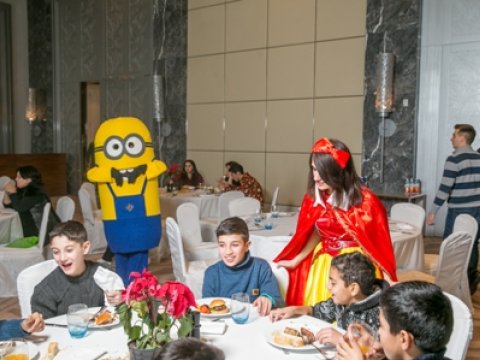   Heydər Əliyev Fondundan uşaqlara surpriz  - Fotolar  