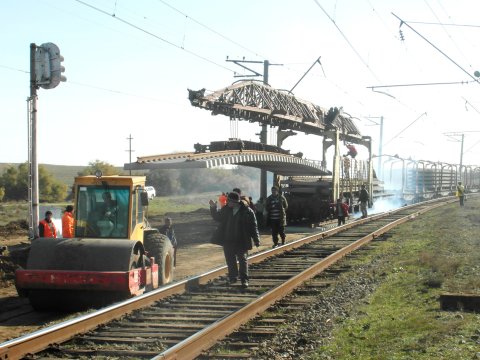 Alabaşlı-Şəmkir dəmir yolu təmirinə başlanıldı -FOTO