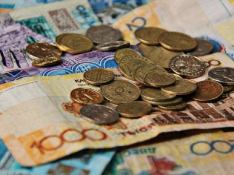 Qazax valyutası növbəti “rekord” vurdu – tenge 99% ucuzlaşıb