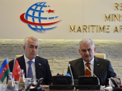  Bakı-Tbilisi-Qars dəmir yolu layihəsinin icra vəziyyəti müzakirə olunub  