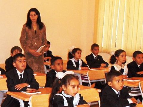 Təhsil Nazirliyi məktəblərdə dərsə davamiyyəti araşdırır 