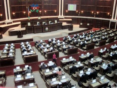 Qalmaqallı qanun layihəsi parlamentdə müzakirəyə çıxarılacaq 