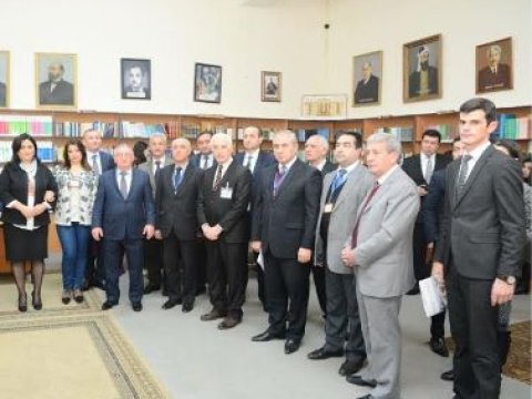 Odlar Yurdu Universitetində yeni elektron kitabxana - FOTO