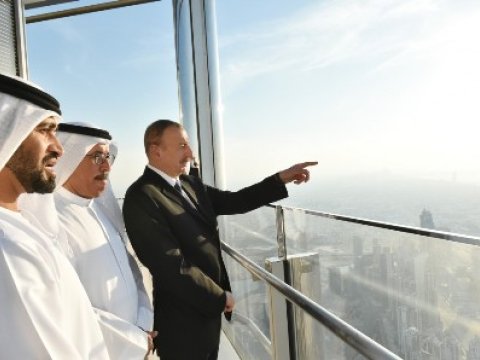  Prezident məşhur “Bürc-Xəlifə” binası ilə tanış olub - FOTOLAR 