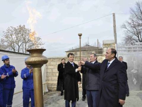 Bərdədə daha üç kəndə qaz verildi- FOTO