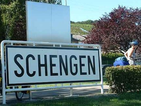 Şengen zonası ləğv olunarsa, Avropa Birliyi 100 milyard ziyana düşəcək